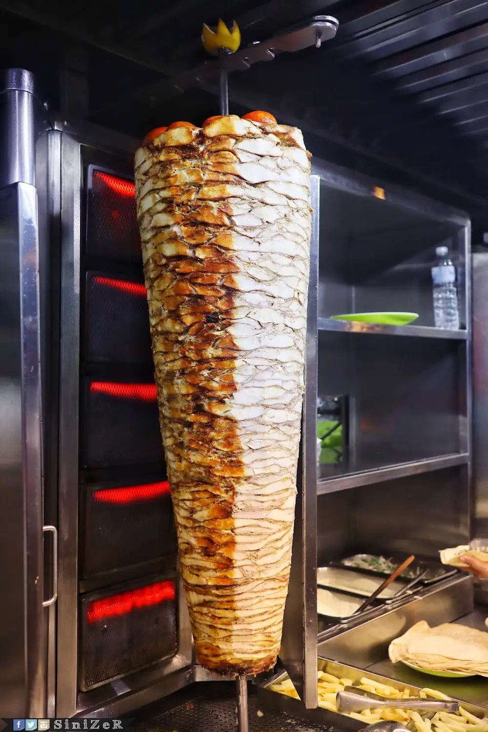 شاورما الحاج محمود | Shawarma AlHaj Mahmoud (Halal)
