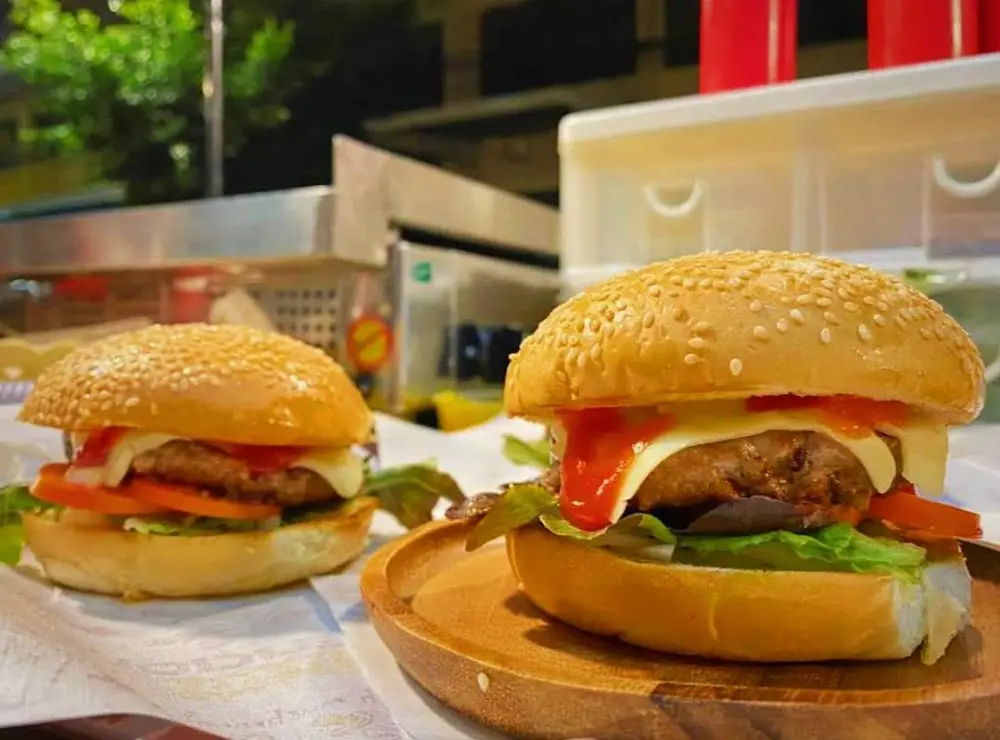 ทัศนียา Burger HALAL