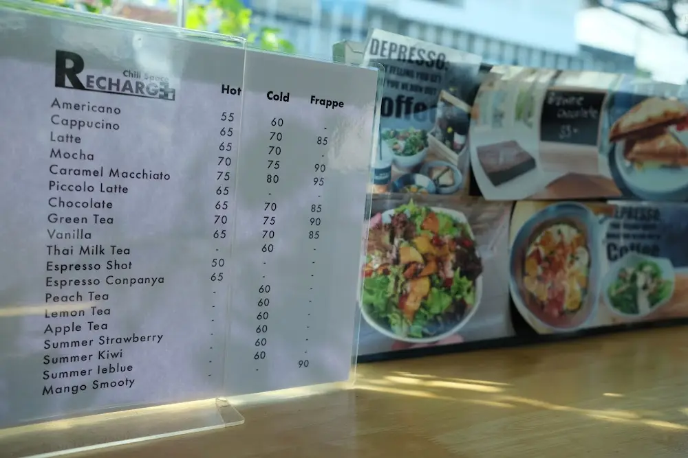 ร้านกาแฟและอาหารอิตาเลี่ยน (ฮาลาล) - Recharge Chill Space