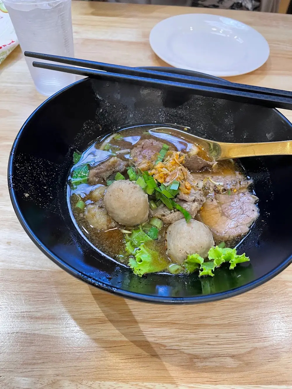 Nakhonlerdros (Halal)
