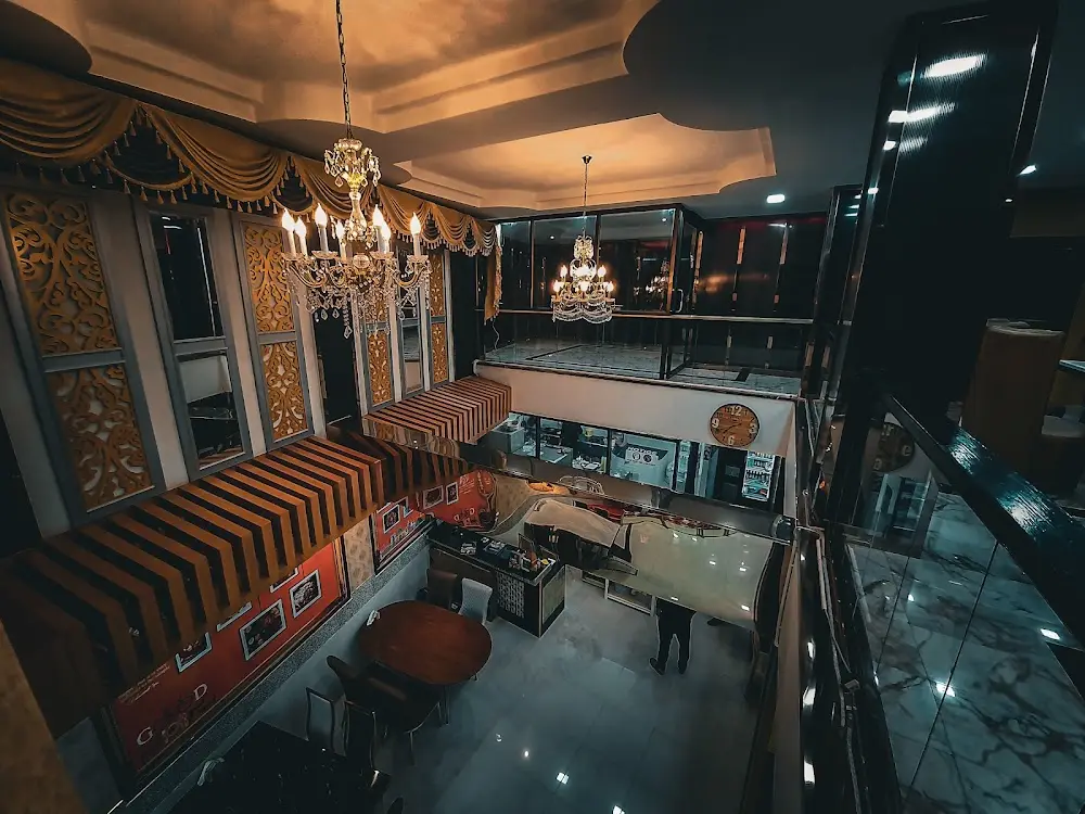 Rustic Lounge (HALAL)