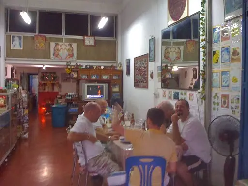 La Fiesta Indian Pakistan Thai Cafe n’Restaurant Hatyai (Halal)