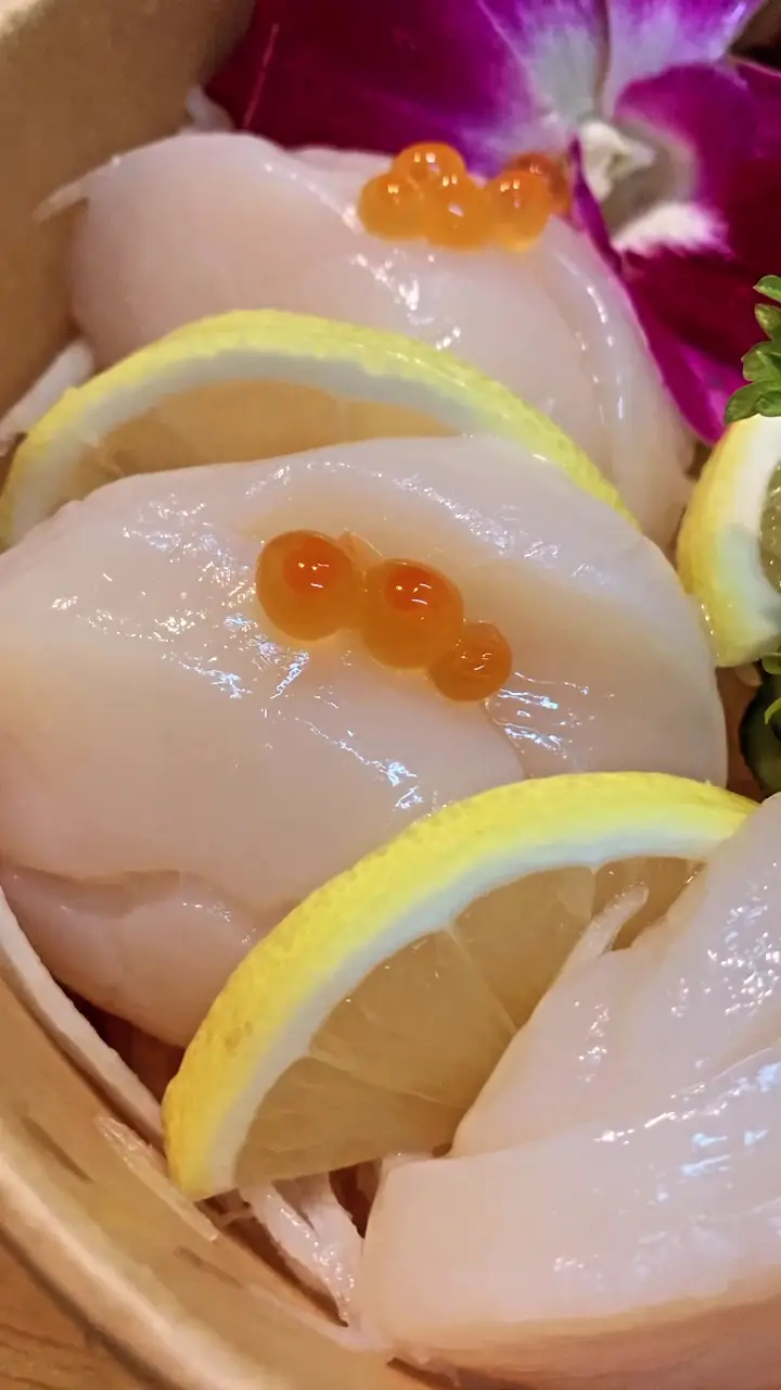 Navintae Sushi (halal)