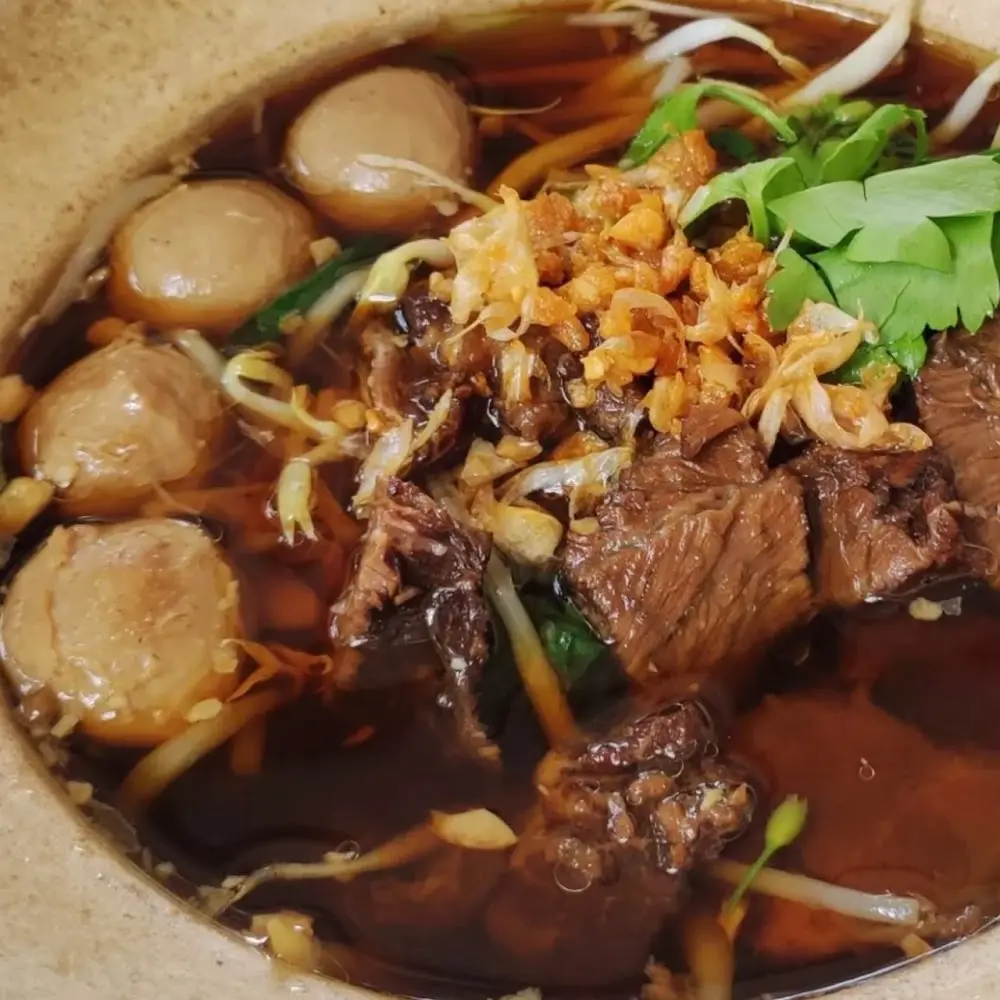 ร้าน ก๋วยจั๊บบังยาร์ท (ฮาลาล)