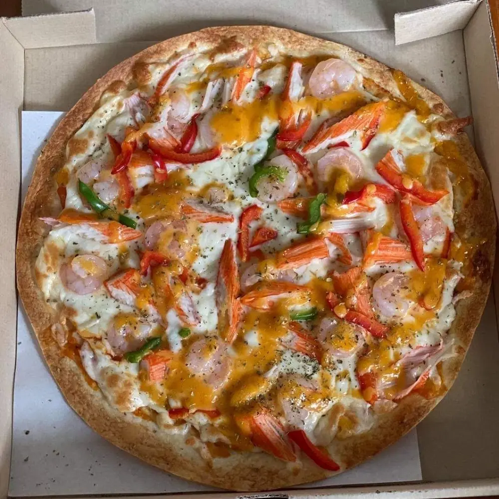 IRIS CAMPING PIZZA HALAL FOOD