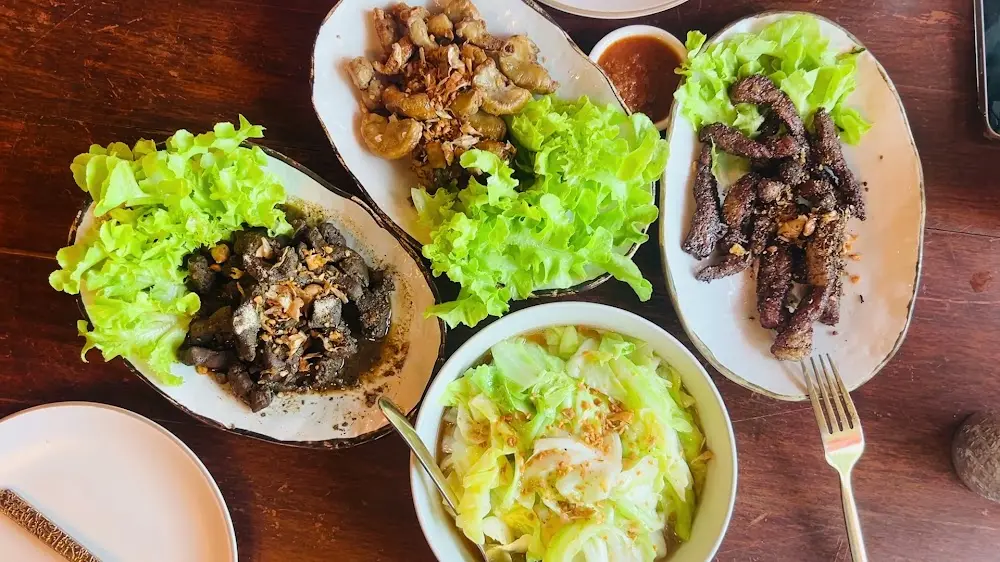 SANAE • Sanae Thai Cuisine