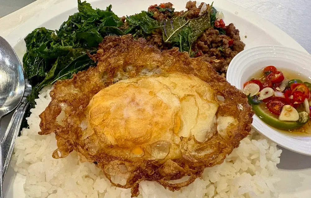 เนื้อแท้ Wok : มหานคร คิวบ์ (Halal)